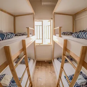 Hostel Bunk, Bundaberg